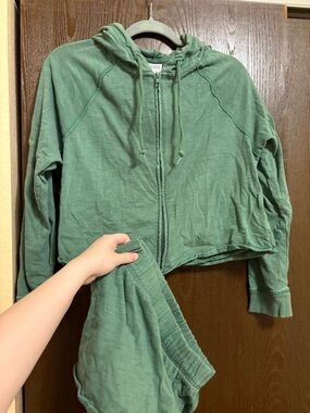 PINK Victoria's Secret Green Set